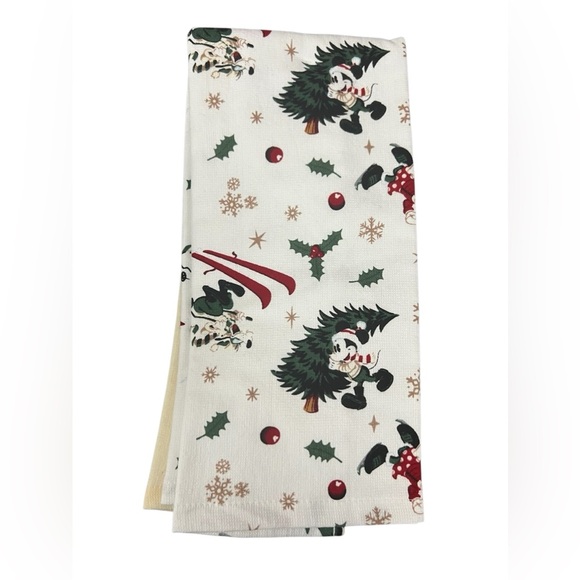 Disney Mickey Mouse Christmas Kitchen Towels 
15in x 26in

100% Cotton - Picture 2 of 2